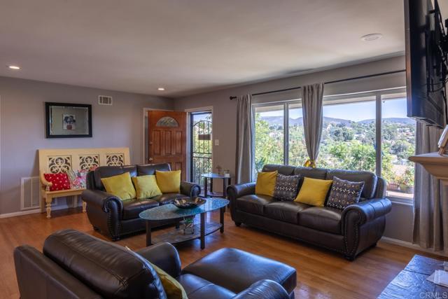 Image 30 of 66 For 1837 Montgomery Drive