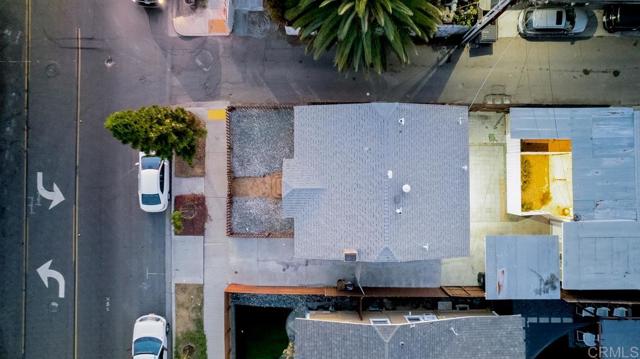3586 3588 Orange Avenue, San Diego CA: https://media.crmls.org/mediaz/3e50a69e-5d37-41f0-9392-2c89cd641abc.jpg