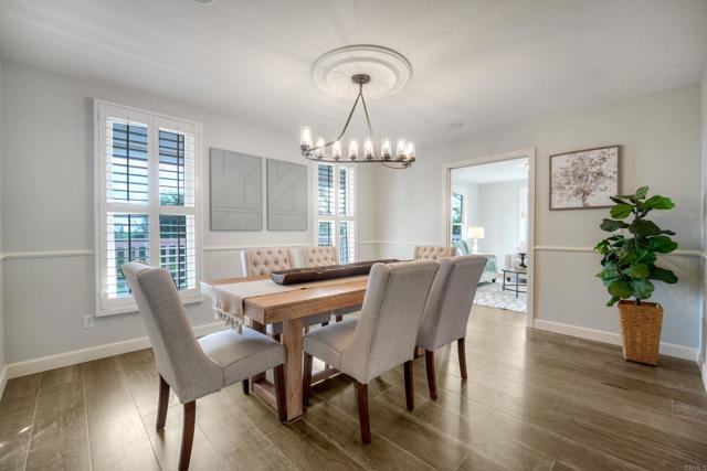 Detail Gallery Image 12 of 42 For 2234 Mira Sol Dr, Vista,  CA 92084 - 4 Beds | 3 Baths