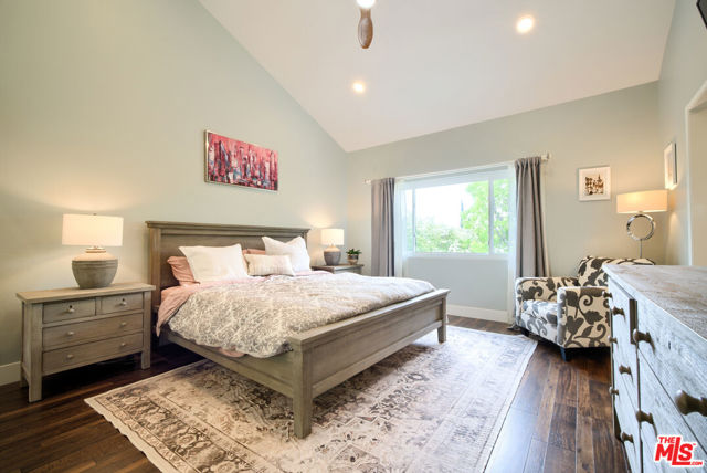 52 Carriage Hill Lane, Laguna Hills CA: https://media.crmls.org/mediaz/3e50f8cc-98c6-456e-af4f-97cc6b9e0fd7.jpg