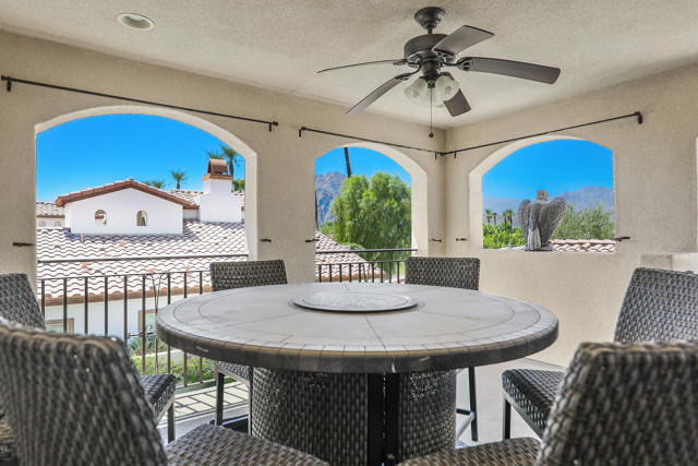 50640 Mandarina, La Quinta CA: https://media.crmls.org/mediaz/3e539e89-c341-4453-9746-74ab8f6d4c53.jpg