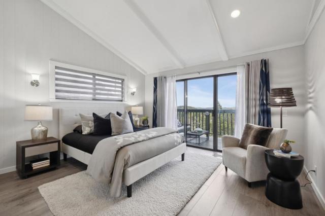560 California Way, Woodside CA: https://media.crmls.org/mediaz/3e54428d-cdd9-42f4-9596-138c4943df28.jpg