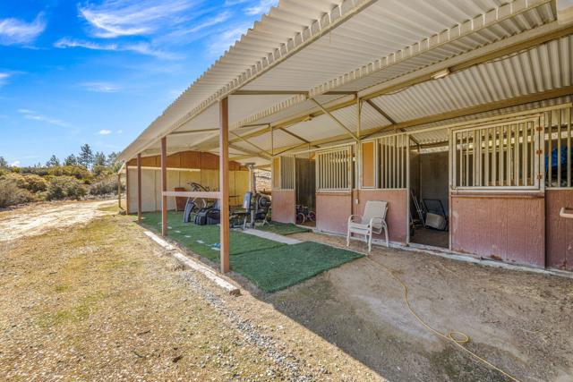 59371 Devils Ladder Road, Mountain Center CA: https://media.crmls.org/mediaz/3e5452a5-b31b-4eed-b43f-eaed5f0a6da6.jpg