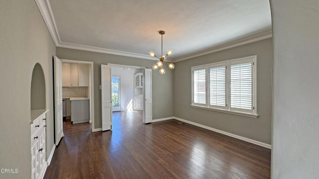 Detail Gallery Image 9 of 22 For 400 S Meridith Ave, Pasadena,  CA 91106 - 4 Beds | 2 Baths