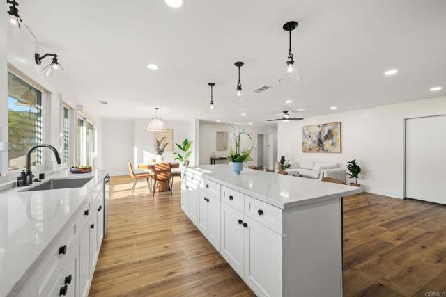 Detail Gallery Image 9 of 29 For 1839 Pamela Lane, Escondido,  CA 92026 - 3 Beds | 2 Baths