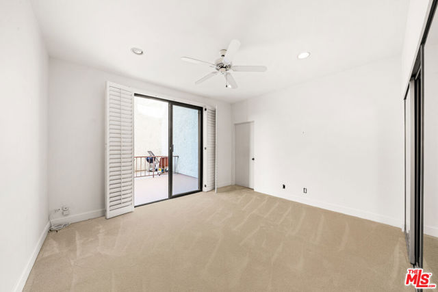 4454 Ventura Canyon Avenue, Sherman Oaks CA: https://media.crmls.org/mediaz/3e555d9e-249f-4748-945d-d04b66460f56.jpg