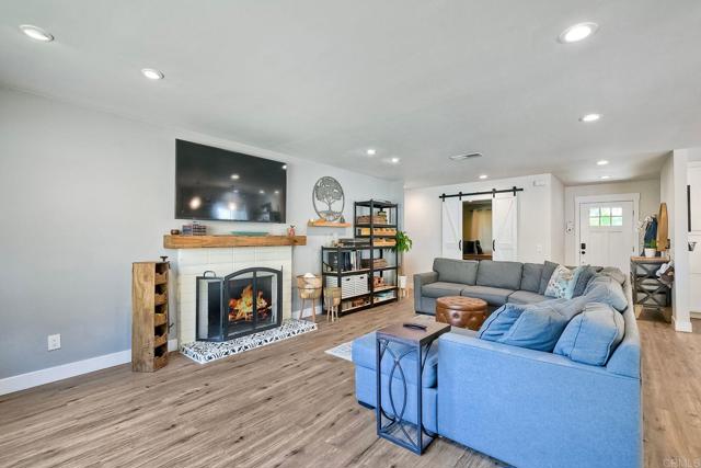 2760 Thunder Drive, Oceanside CA: https://media.crmls.org/mediaz/3e559c44-586f-4a57-b212-6408a4ade6b4.jpg