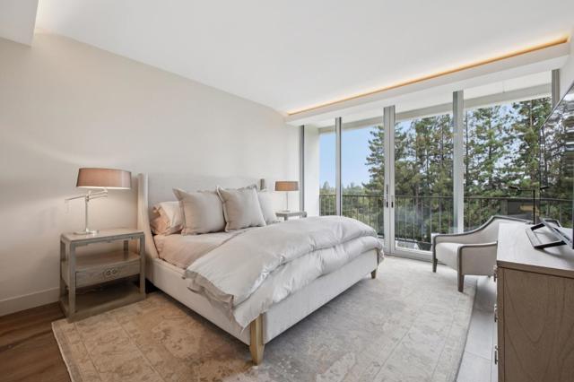 1330 University Drive, Menlo Park CA: https://media.crmls.org/mediaz/3e55a408-baa6-4cf4-b0b4-0a6ef16d35fa.jpg