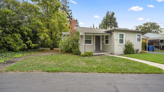 2262 Louis Road, Palo Alto CA: https://media.crmls.org/mediaz/3e55afd8-e6b1-42f8-9841-7e3f0ef43138.jpg