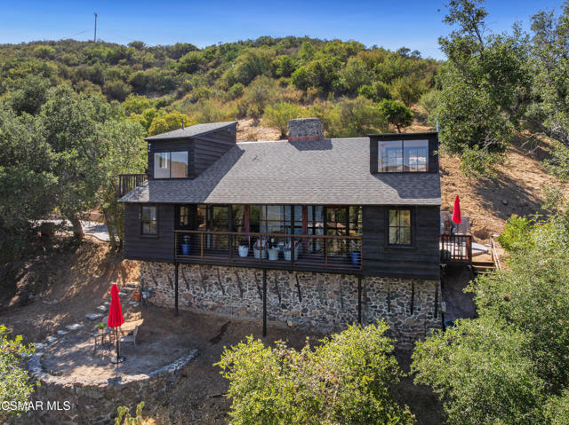 141 Lake Sherwood Drive, Lake Sherwood CA: https://media.crmls.org/mediaz/3e55e57d-c0f8-4a59-9cd8-eb617234fb3c.jpg