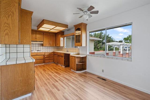 1080 Fairview Road, Hollister CA: https://media.crmls.org/mediaz/3e55e641-02c5-43de-9a48-802b2c659690.jpg