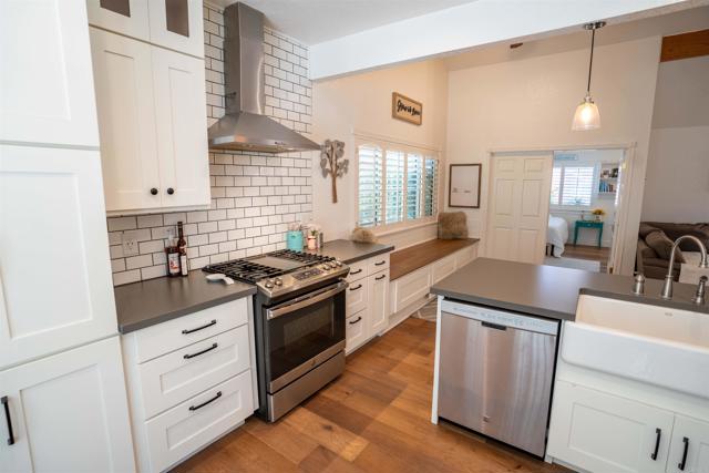 39668 Roripaugh Road, Temecula CA: https://media.crmls.org/mediaz/3e566370-a065-4b64-a62b-98586519ac2b.jpg