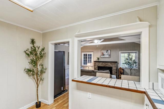130 Hillside Way, Boulder Creek CA: https://media.crmls.org/mediaz/3e567bb1-0b82-43c2-97e2-3bca73ed743c.jpg
