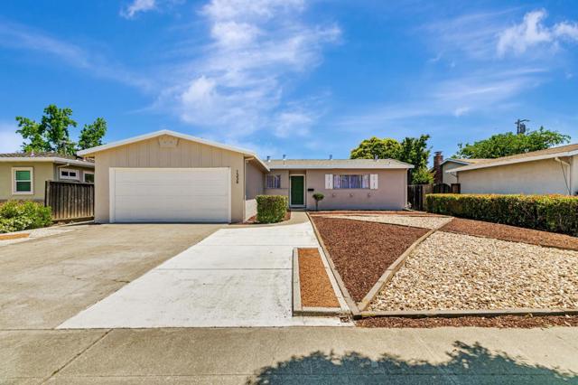 1334 Klamath Drive, San Jose CA: https://media.crmls.org/mediaz/3e56e805-8f4e-4ef1-a11e-074cad77b92b.jpg