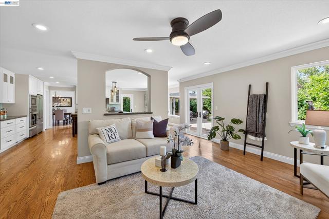 Image 24 of 49 For 5218 Ridgevale Way