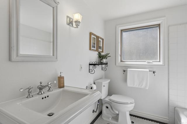 Detail Gallery Image 24 of 39 For 1754 Lorraine Pl, Escondido,  CA 92026 - 3 Beds | 2 Baths