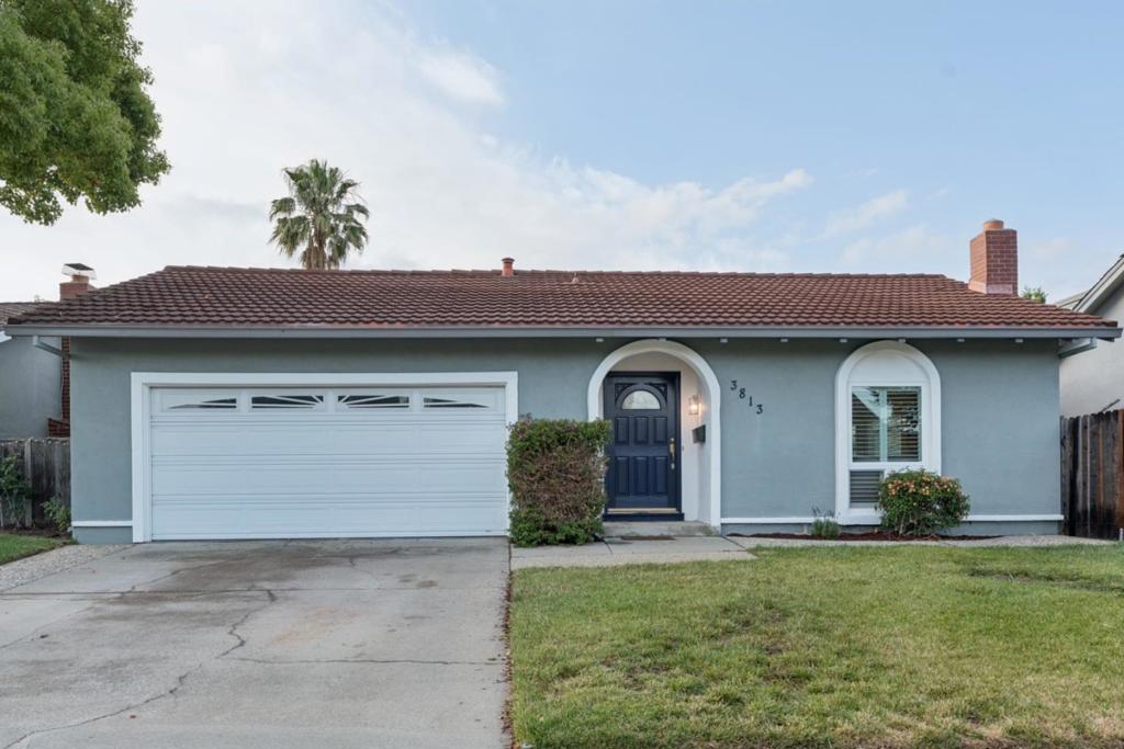 3813 Ainsley Court