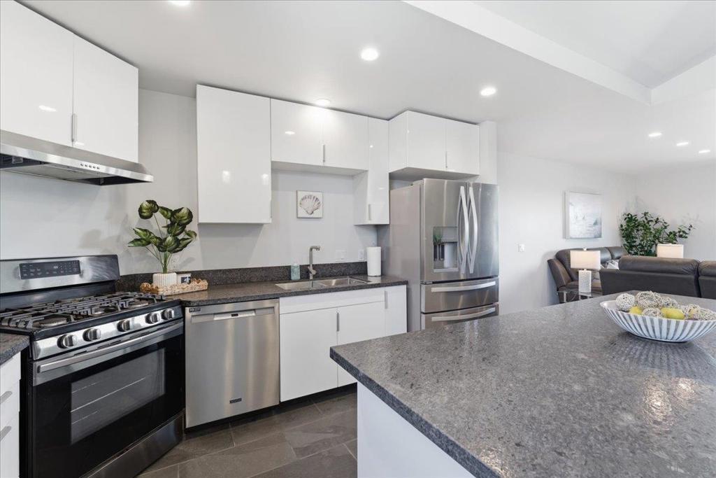 5447 Soledad Rd - photo 11