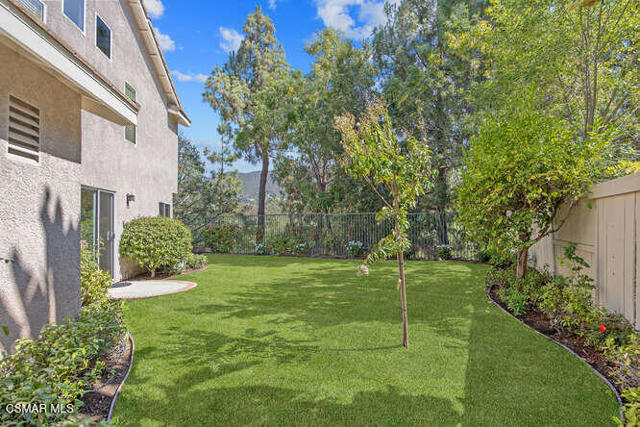 1636 Meadowglen Court, Newbury Park CA: https://media.crmls.org/mediaz/3e585512-058a-40d3-bb22-a64046f55e12.jpg