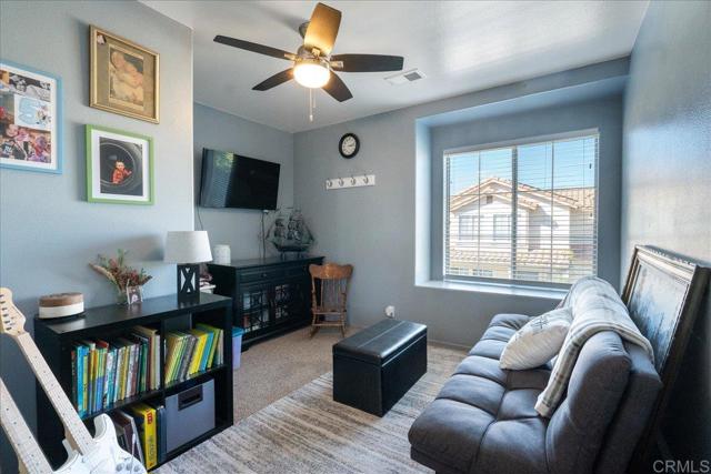 Detail Gallery Image 13 of 25 For 1005 Anza Ct, El Cajon,  CA 92020 - 4 Beds | 2/1 Baths