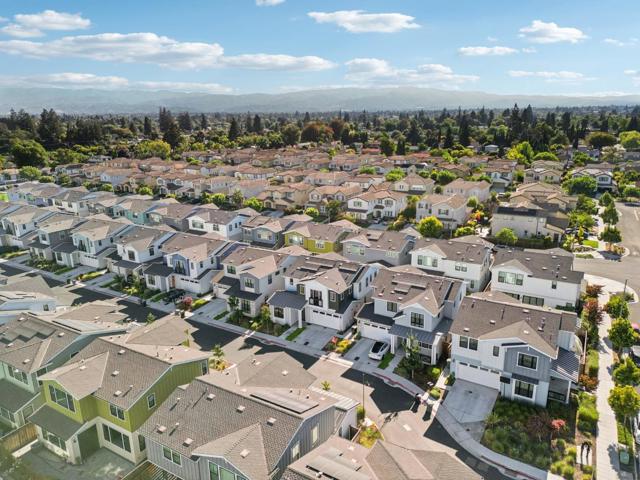 709 Vinemaple Terrace, Sunnyvale CA: https://media.crmls.org/mediaz/3e595874-b21e-4eb8-9137-296036f707f3.jpg