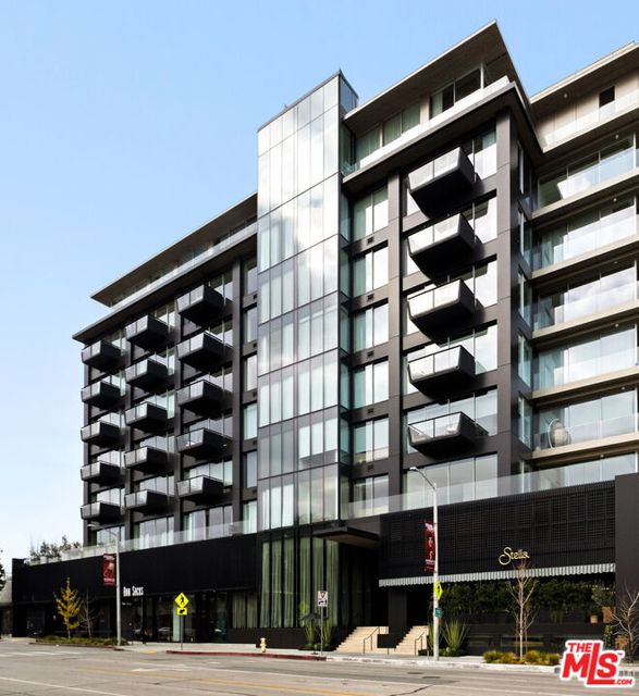 8899 Beverly Boulevard, Los Angeles CA: https://media.crmls.org/mediaz/3e59a108-e91e-4b62-ae56-b8793bfcd0b3.jpg