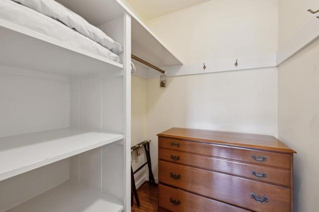 26231 Isabella Avenue, Carmel CA: https://media.crmls.org/mediaz/3e59b24d-5b5f-4d3a-bb8e-e72482e46598.jpg