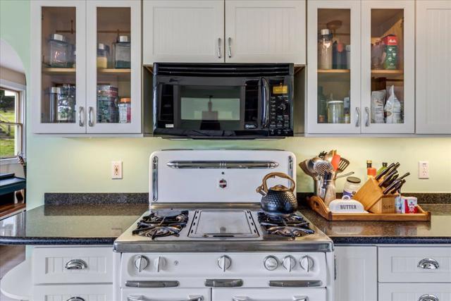 71 Spring Road, Royal Oaks CA: https://media.crmls.org/mediaz/3e59f006-e3cb-41e6-82fd-152cd2499faf.jpg