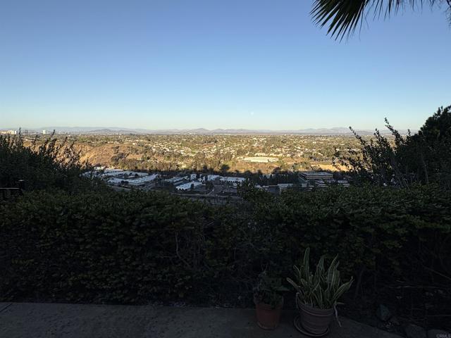 Image 18 of 23 For 5605 Soledad Mountain Rd