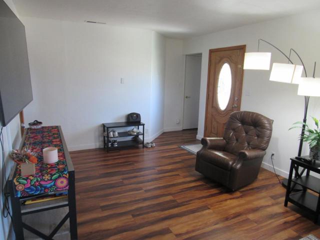 3038 King Circle, Marina CA: https://media.crmls.org/mediaz/3e5aea16-4190-4e53-801c-348662f783fc.jpg