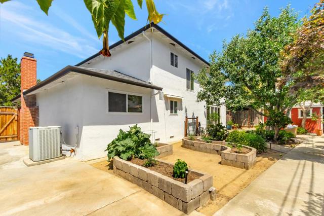 4765 Corrales Drive, San Jose CA: https://media.crmls.org/mediaz/3e5b376f-d0d4-4469-889a-3ae47136013b.jpg