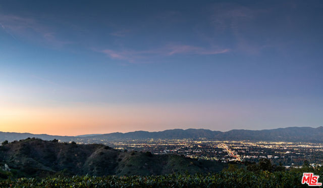 5 Bed Home for Sale in Beverly Hills, California