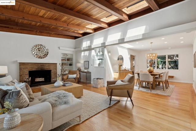 2429 Scout Rd, Oakland CA: https://media.crmls.org/mediaz/3e5be615-bbd7-40d2-aa55-1b0da8a42866.jpg