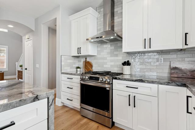 1568 Sapphire Dr, Carlsbad CA: https://media.crmls.org/mediaz/3e5c0732-8178-4a13-86f0-026c84700b81.jpg