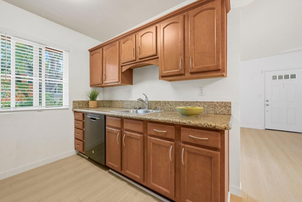 4465 Home Ave East - photo 6