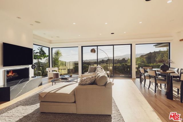 Drew Fenton | 1235 N Kenter Avenue Los Angeles CA | MLS: 7439365