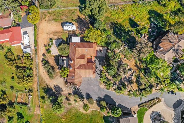 Detail Gallery Image 50 of 54 For 2394 Vista Grande, Vista,  CA 92084 - 3 Beds | 2/1 Baths