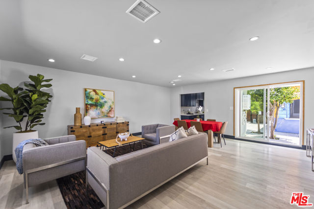 17660 Martha Street, Encino CA: https://media.crmls.org/mediaz/3e5db46e-b4a2-40a2-ab0e-9871284ac10f.jpg