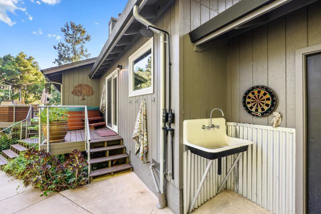 268 Shadow, Corralitos CA: https://media.crmls.org/mediaz/3e5de225-aa7a-4bea-ad7d-5856e51804f0.jpg