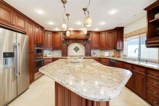 Detail Gallery Image 24 of 44 For 2438 Ocean St, Carlsbad,  CA 92008 - 3 Beds | 2/1 Baths