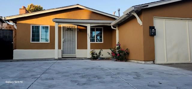 2084 S King Road, San Jose CA: https://media.crmls.org/mediaz/3e5e60ac-d7f9-4892-91b8-320718744b7d.jpg