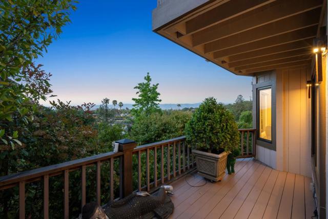 5958 Dry Oak Drive, San Jose CA: https://media.crmls.org/mediaz/3e5e6284-46ef-4984-bfb5-4d282d5e392c.jpg