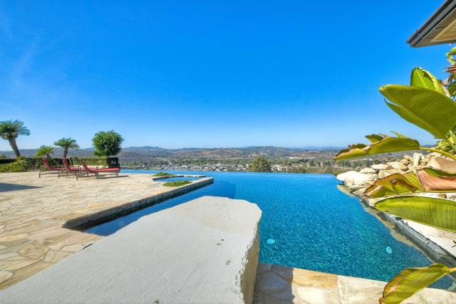 31350 Lake Vista Circle, Bonsall, California 92003, 4 Bedrooms Bedrooms, ,4 BathroomsBathrooms,Residential,For Sale,31350 Lake Vista Circle,CRNDP2409644