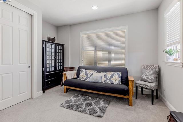 5079 Rowan Dr, San Ramon CA: https://media.crmls.org/mediaz/3e606b21-9457-4061-a789-b44a6a319188.jpg
