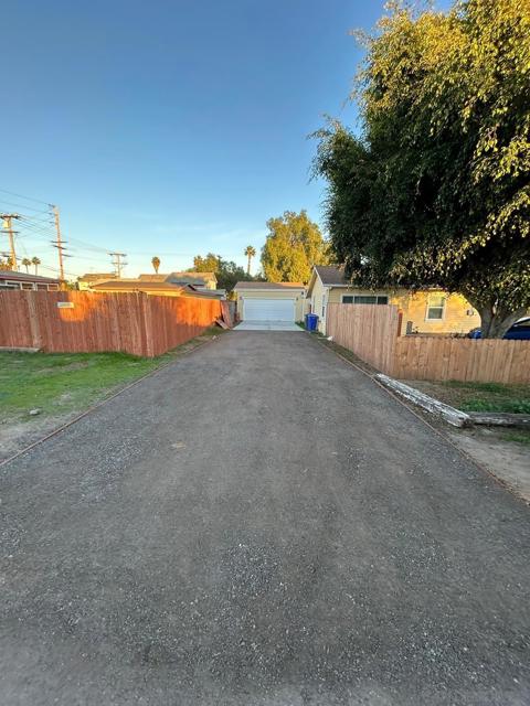Image 45 of 59 For 8975 Lamar St