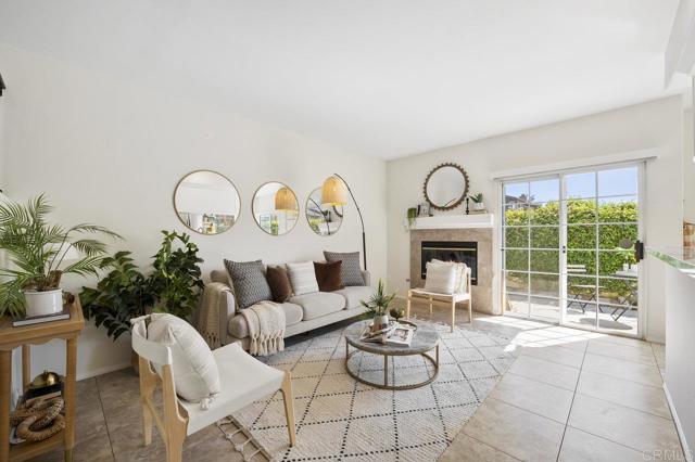 Detail Gallery Image 4 of 24 For 418 W San Marcos Bld #138,  San Marcos,  CA 92069 - 2 Beds | 2/1 Baths