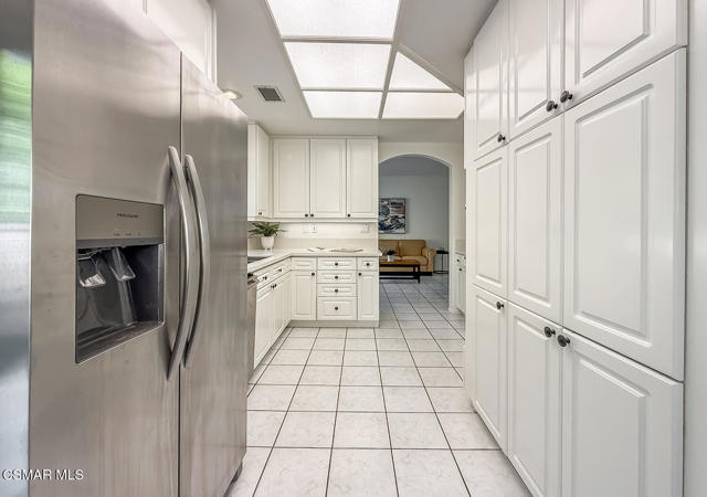 1768 Fox Springs Circle, Newbury Park CA: https://media.crmls.org/mediaz/3e62f603-533a-416f-80ed-19ecbbde8a42.jpg