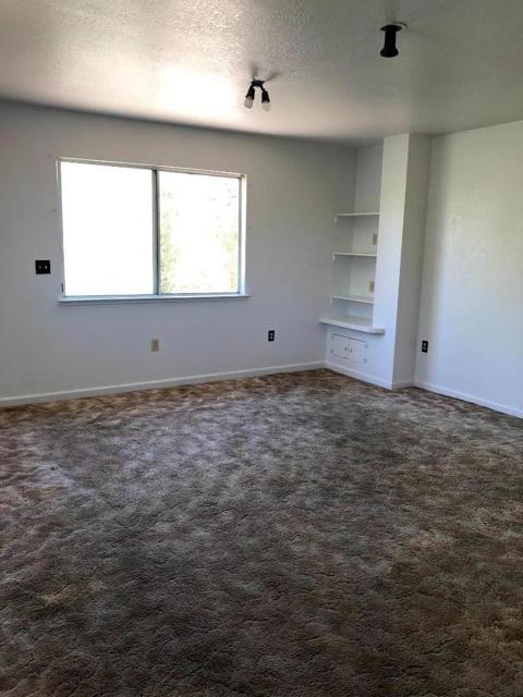 101 Cunningham Way, Watsonville CA: https://media.crmls.org/mediaz/3e6369ee-8946-4aa3-a8a6-d7b788a463b3.jpg