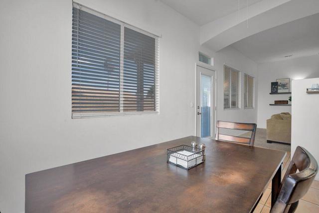 45180 Debbie Drive, La Quinta CA: https://media.crmls.org/mediaz/3e6511c8-ed48-4d34-b694-7ab6ca35defe.jpg