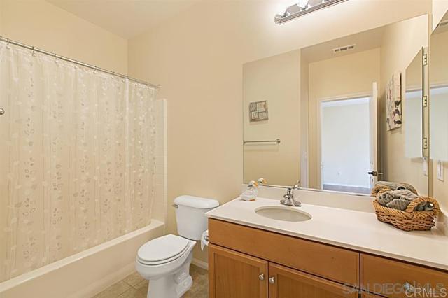 10653 Golden Willow, San Diego CA: https://media.crmls.org/mediaz/3e65257f-15ab-499a-8b37-1895662e4b67.jpg